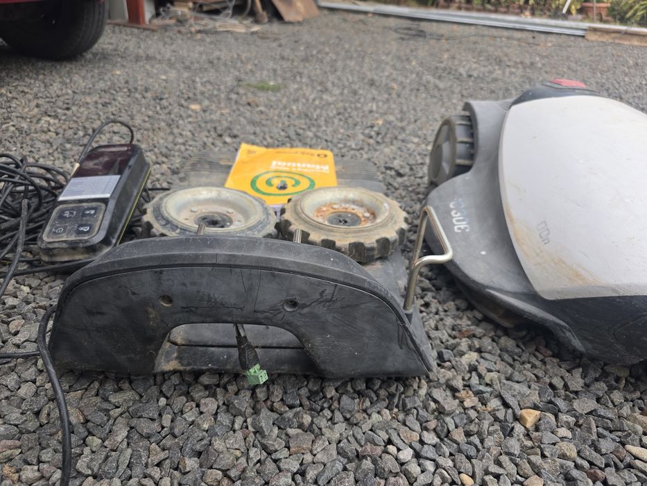 Robot de tuns gazon Robomow RC306