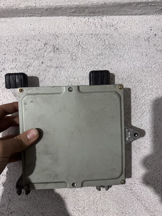 ECU Компютър за хонда сивик 6га генерация