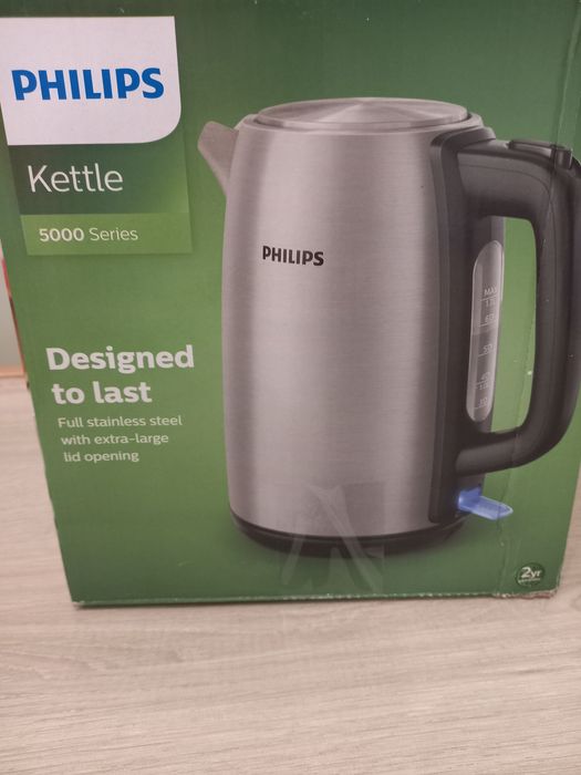 Електрическа кана Philips нова!
