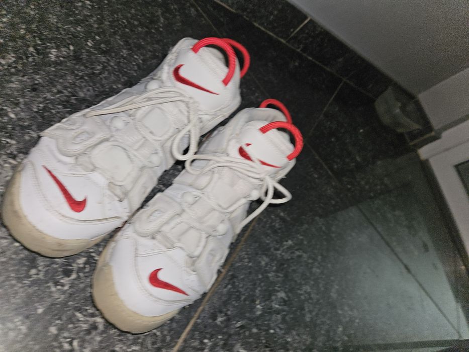 Nike Uptempo Alb
