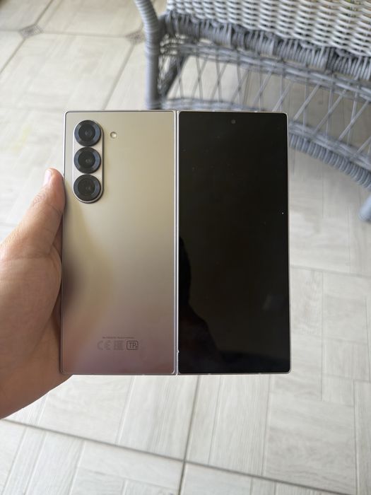 Samsung galaxy fold 6
