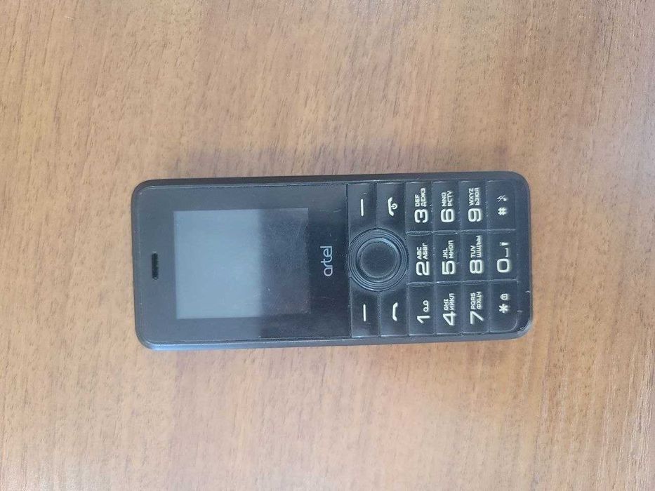 Artel F5 yangidek, yangi batareyka quyilgan