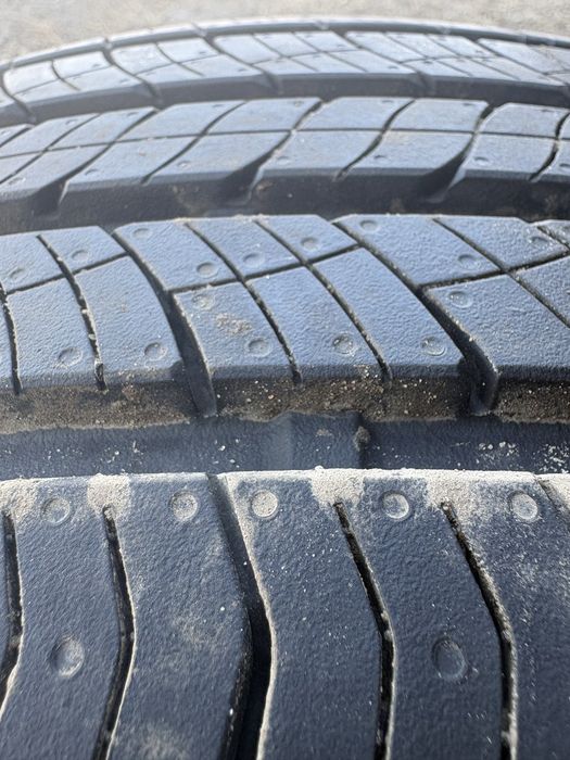Продам резину 265/60 р18