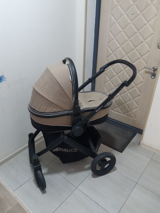 Детская коляска.