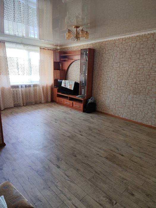 Продается трёхкомнатная квартира