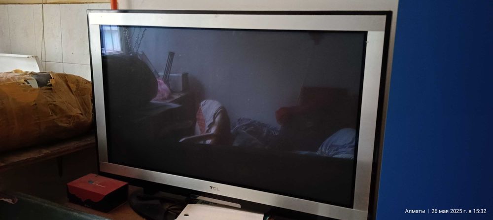 Плазменный телевизор TCL 105 см