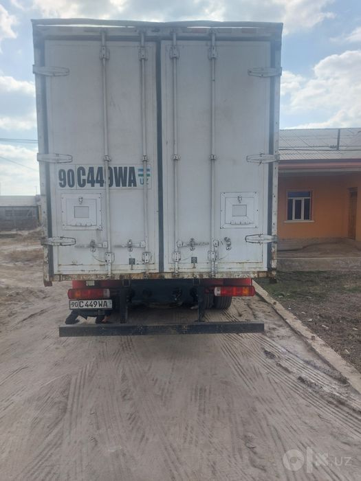 Faw furgon sotiladi wichay chacman mator qoyilgan yangi mator