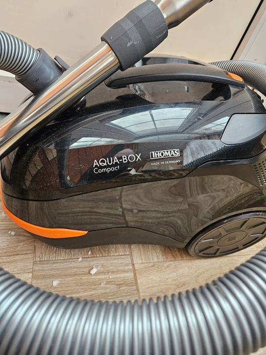 Моющий пылесос томас аква бокс