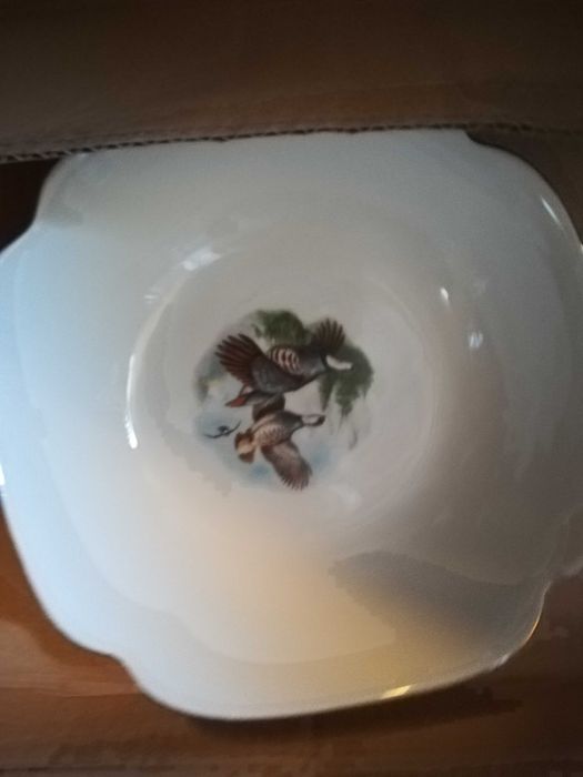 Сервиз порцелан 24части,, 12чаши,чай,кафе,ловджийски мотив, Антиквар