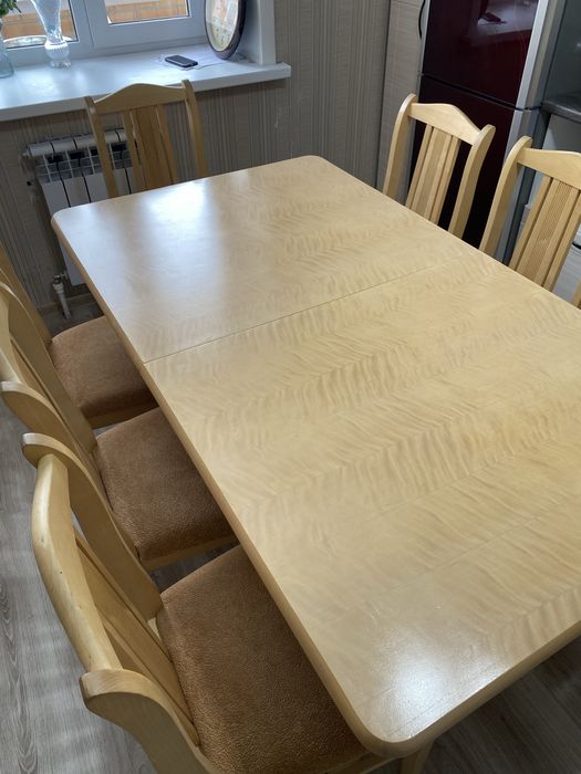 Гостевой стол со стульями