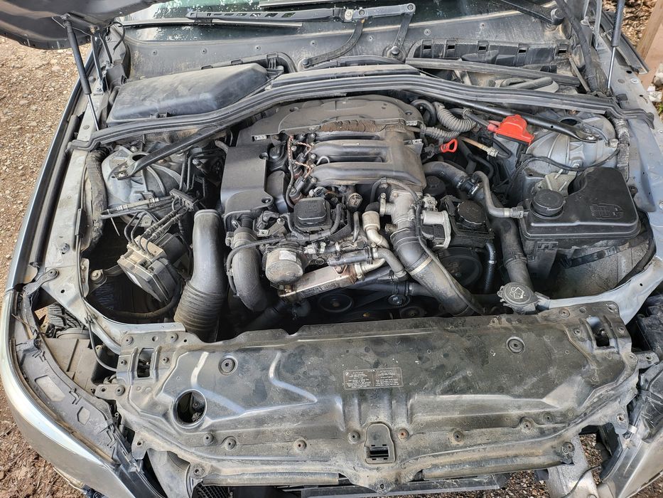 Бмв е60 520 д 163к.с НА ЧАСТИ