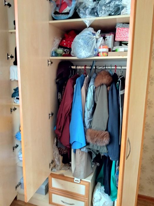 Продам спальный гарнитур