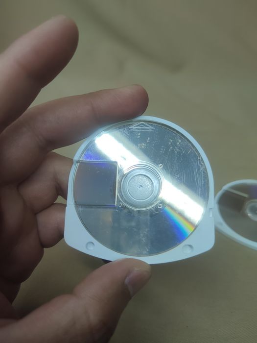 Диски PlayStation Portable (PSP).