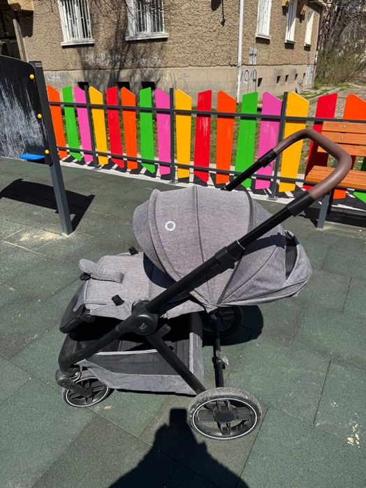 Количка Maxi Cosi Oxford с гаранция до 24.06.2027 + адаптери за кошче
