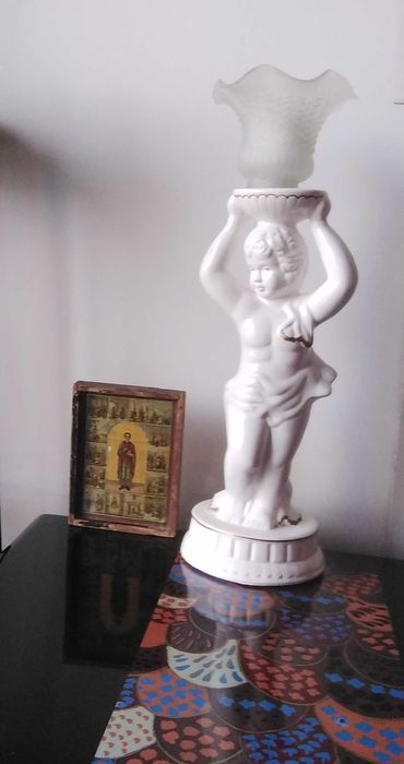 Срочно. Фарфоровая настольная лампа