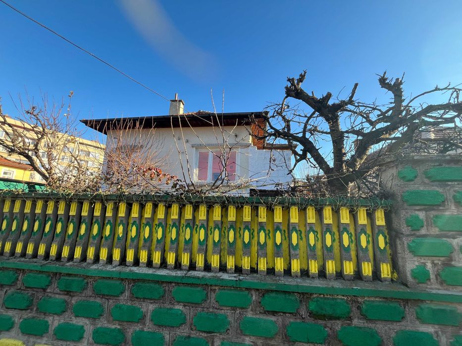 Продава се Къща в Казанлък - 90 кв.м за 1587 €/кв.м - Снимка #2