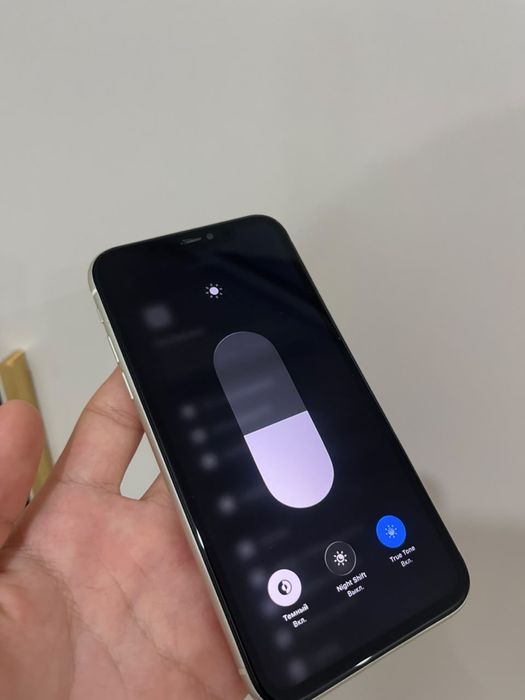 iPhone 11 на 64 ГБ