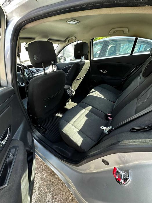 RENAULT Fluence 0 — imagine 5