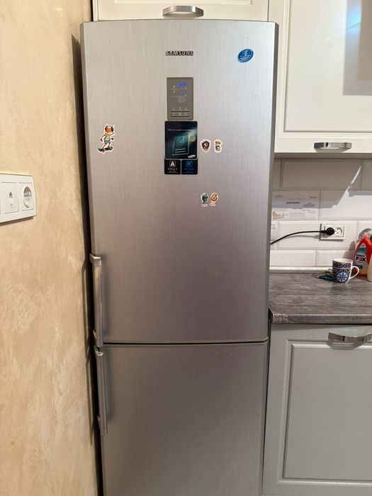 Холодильник-морозильник самсунг