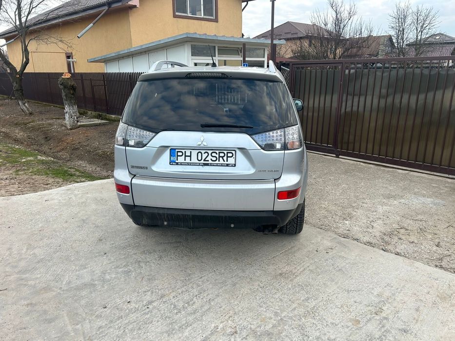 De vanzare Mitsubishi Outlander 4x4