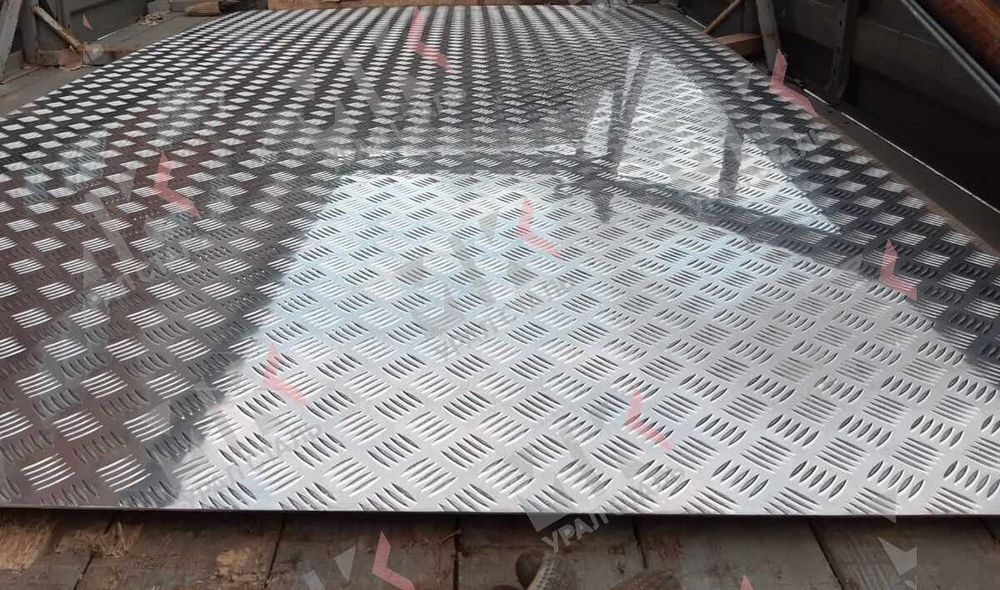 Алюмин лист релфёный. Alyumin List Reflyonka 1мм,2мм,3мм