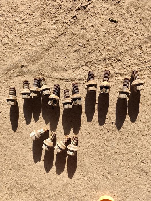 Болты на мерседес