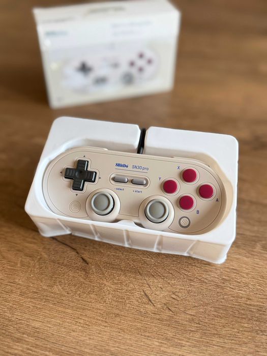 Контролер 8BitDo SN30 Pro