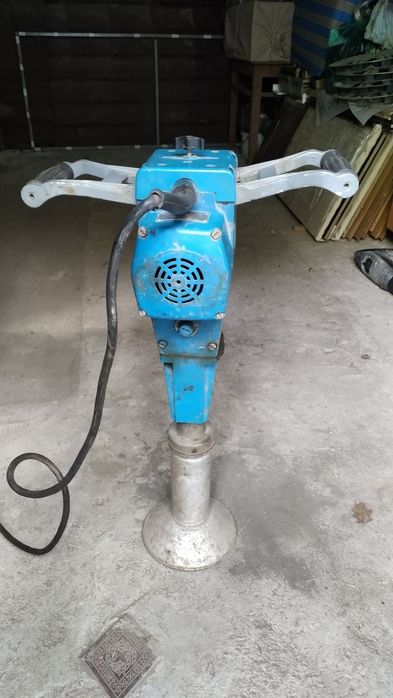 Вибро Малоток Електрический (IE-4505 A) Вибратор