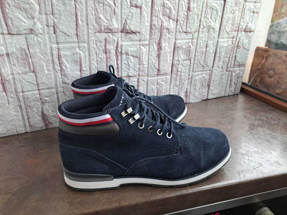 мъжки зимни обувки,боти,кубинки,ном43,Tommy Hilfiger