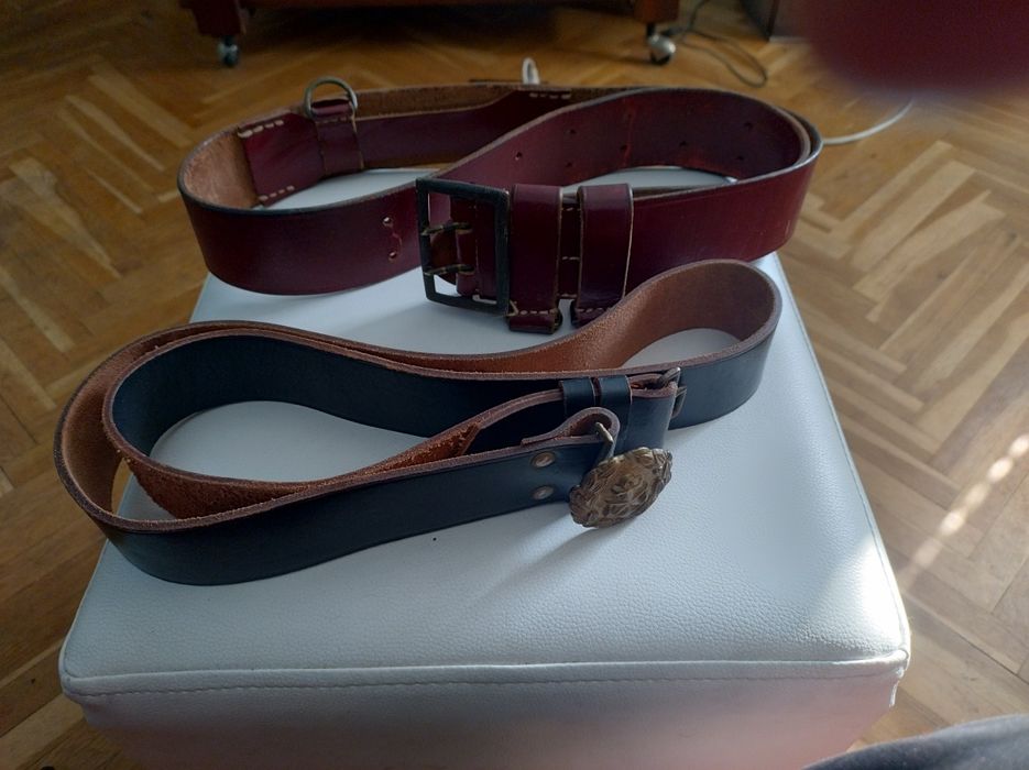 2 броя Военни  колани , офицерски и военноморски.