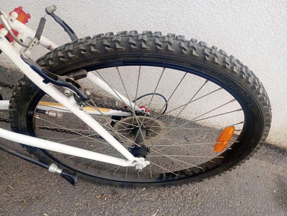 Vind bicicleta pentru copii B'twin