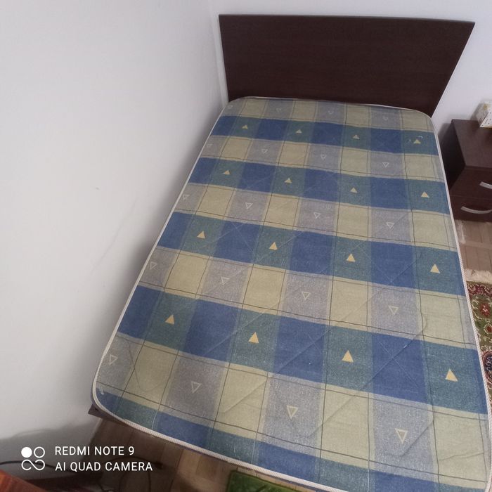 Pat pe mijloc 125/190 cu saltea