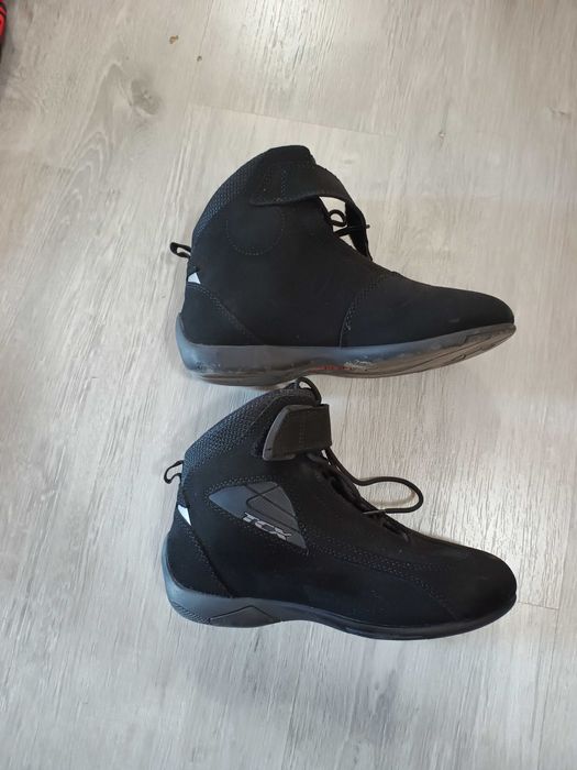 Дамски мото боти