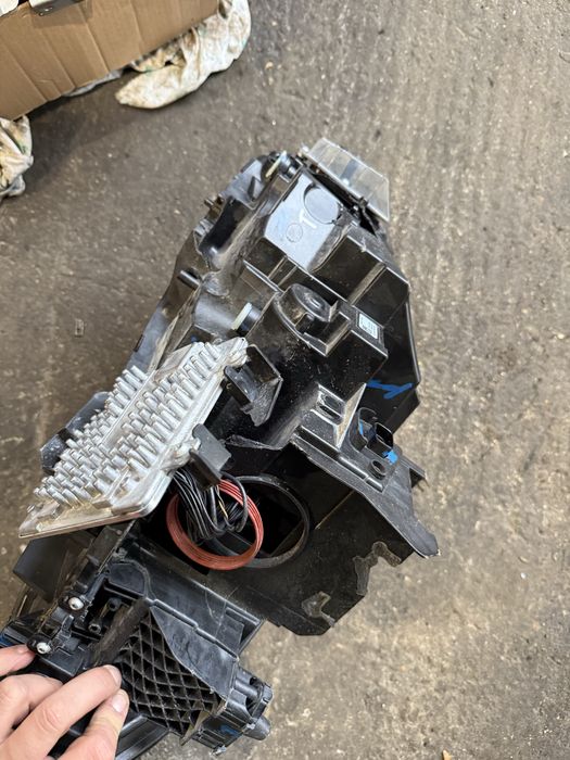Десен фар bmw m2 g87 бмв м2 г87 фар десен лед фар