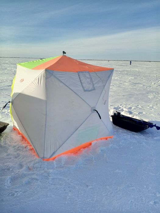 Продам зимняя палатка