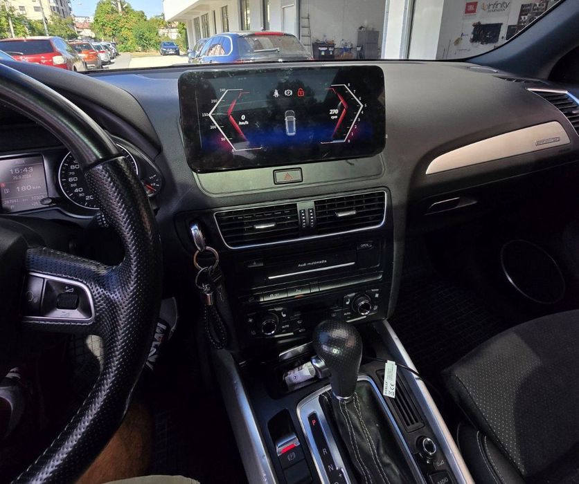 Navigație Android Audi Q5 Waze Youtoube