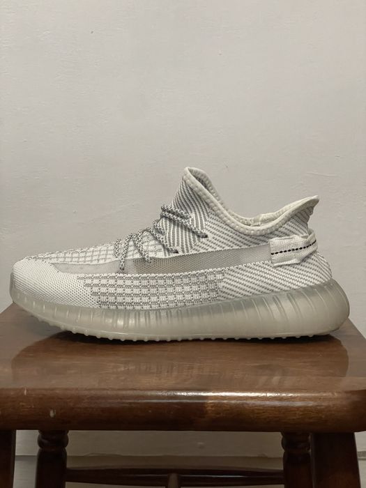 Кроссовки Yeezy 350 новые !