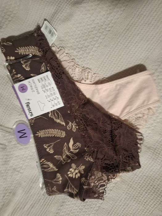 Бюстгальтеры M&S,Вайкики, чашка D