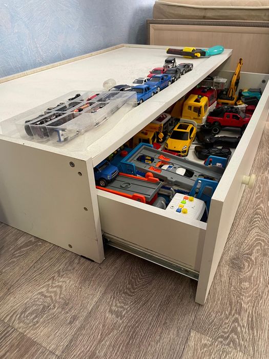 Детские кроватки