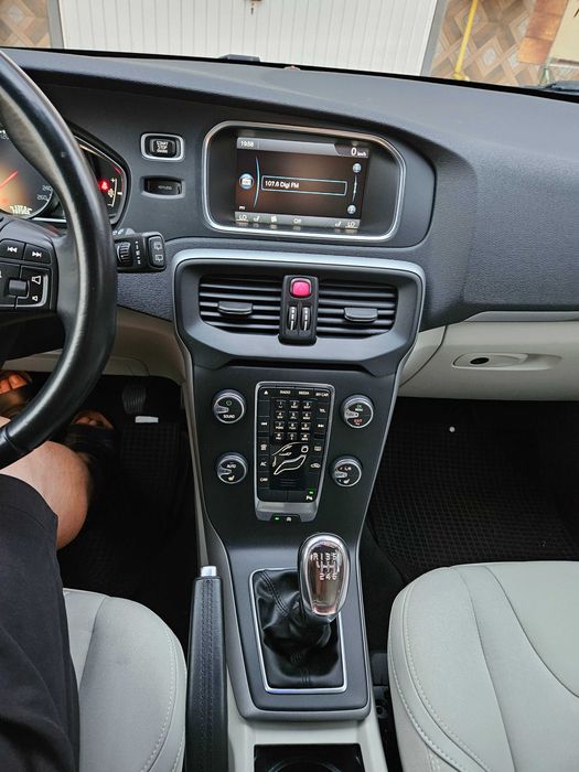 Volvo V40, an 2012 , pret: 7500euro
