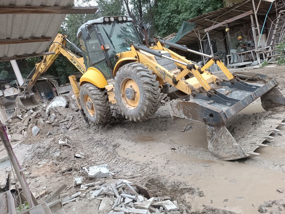 Аренда трактор 3в1