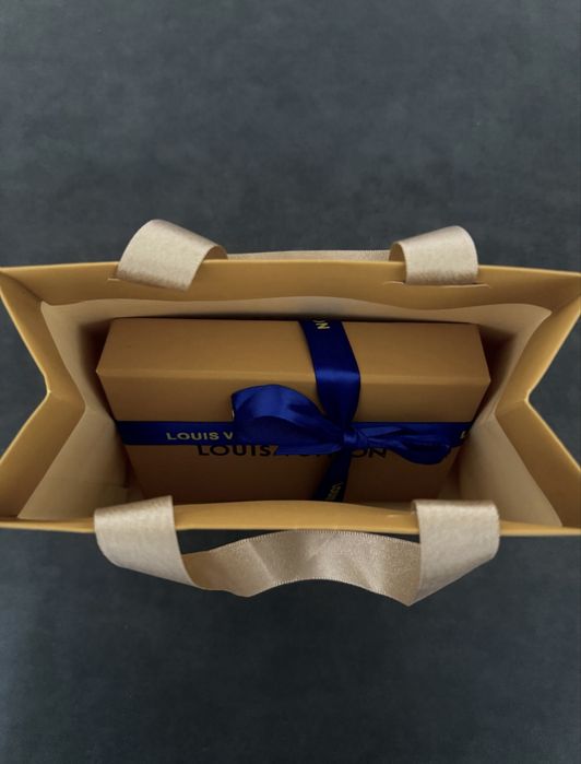 Гривна Louis Vuitton