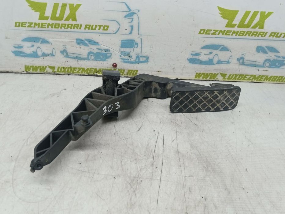 Pedala acceleratie 8d1721506 Volkswagen Passat B5 (1996 - 2000) 1.6 benzina AHL 1.6 benzina AHL AHL