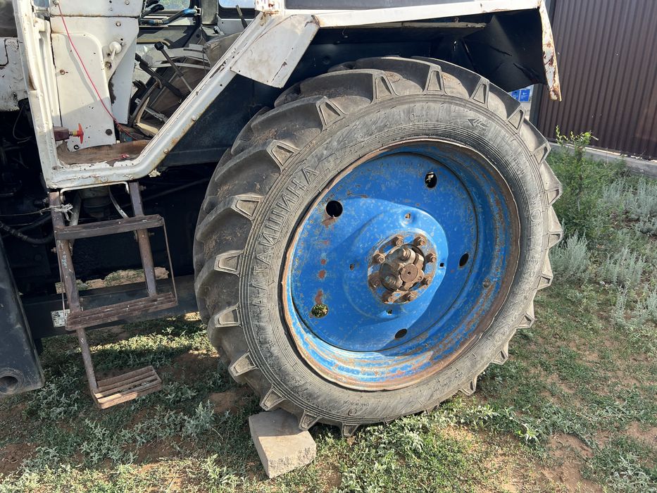 Продам Трактор мтз80
