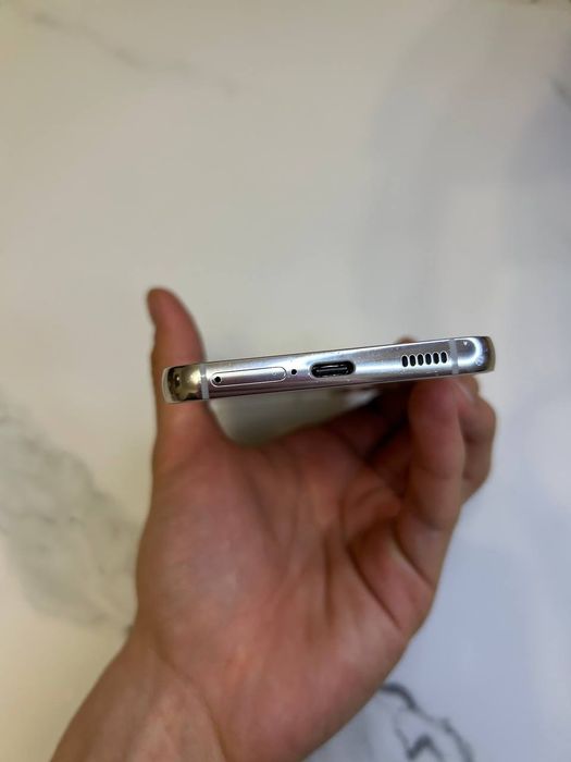 Продаю S22 , в хорошем состояний.