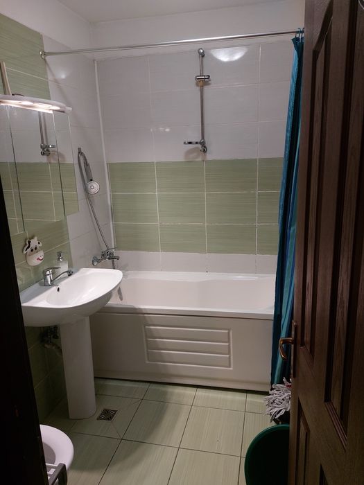 inchiriez apartament 2 camere str Stejarului  Floresti