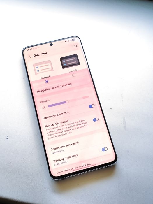 Samsung s20+ в хорошем состоянии