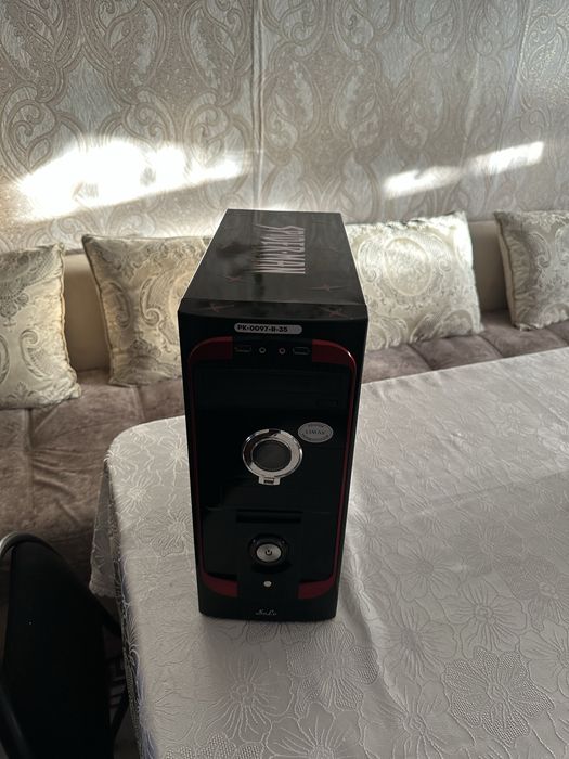 Продам комьютер и мониторы