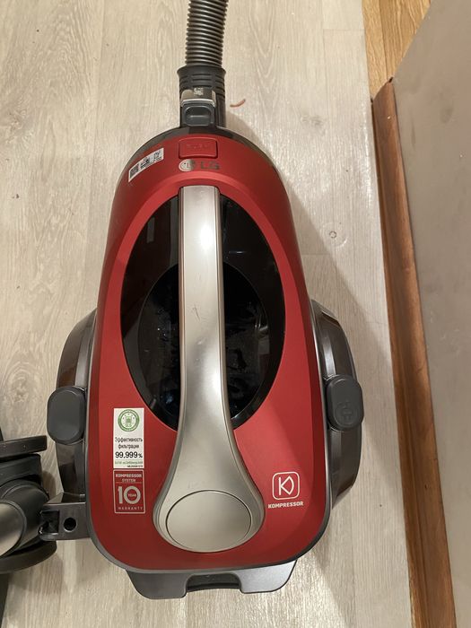 Пылесос LG продам