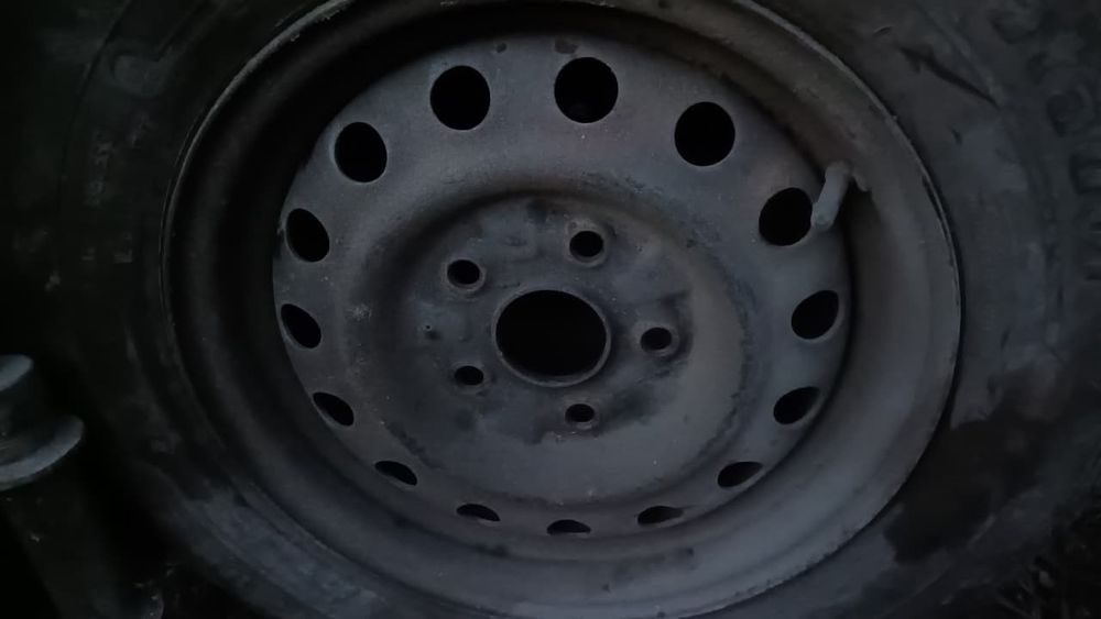 Продам колеса с дисками